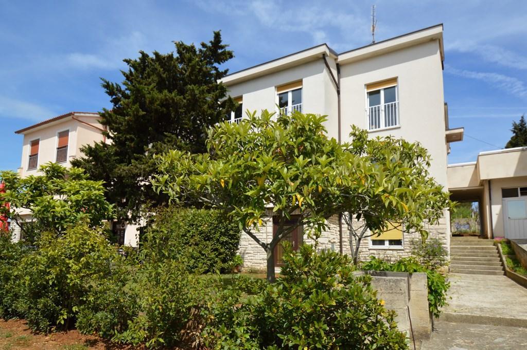 Apartment Nela 23 Pula Bagian luar foto